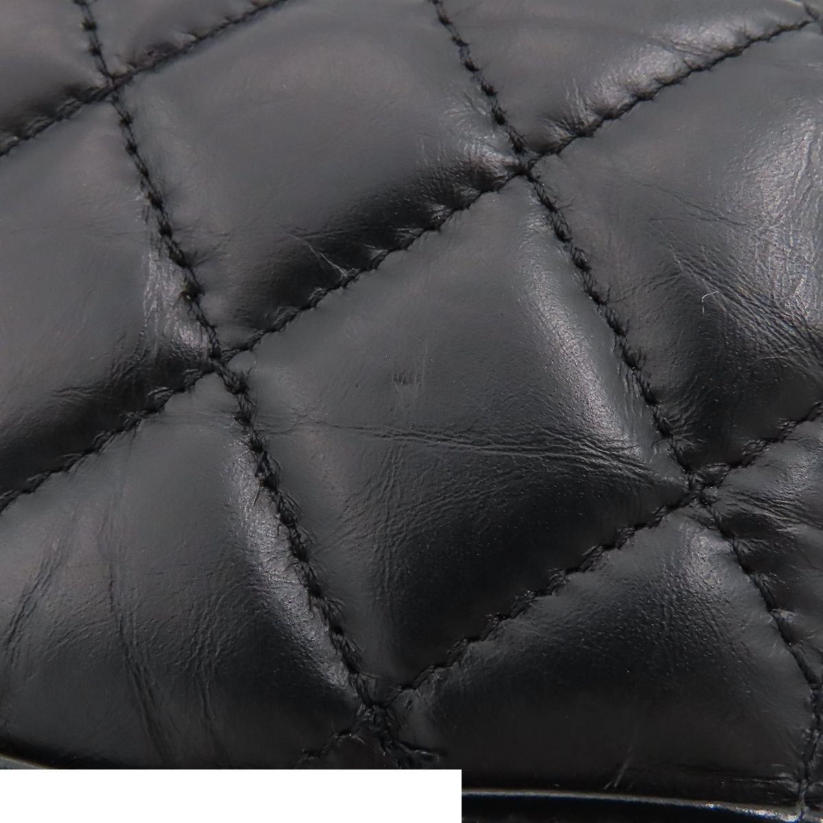 Chanel Bifold Wallet Gabrielle de Chanel Black Gold Lambskin — view 7