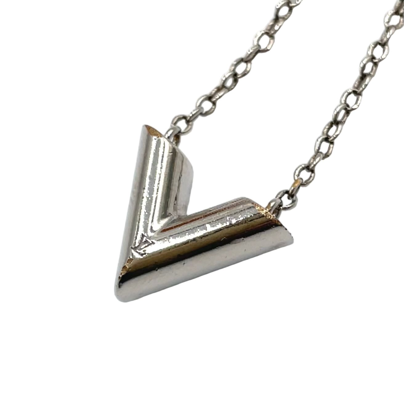 Louis Vuitton Essential Metal Silver Necklace