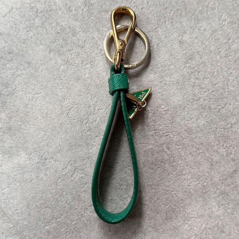 Prada Triangle Logo Plate Key Ring Key Holder Saffiano Leather 1pp142 Green