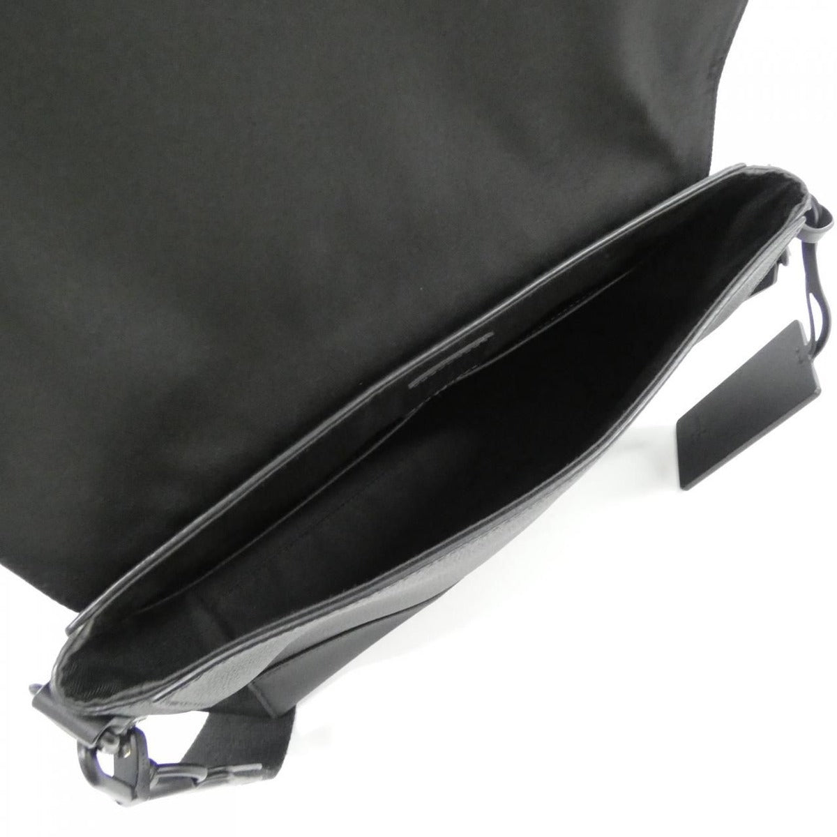Louis Vuitton LV Aerogram Takeoff Shoulder Bag — view 9