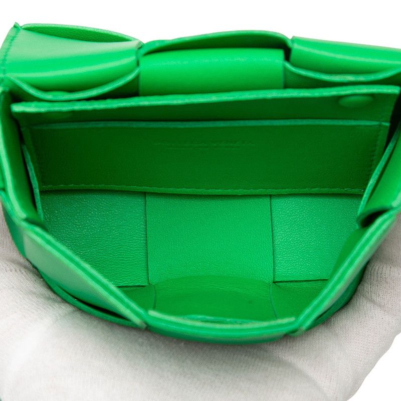 Bottega Veneta Maxi Intrecciato Cassette Green Leather Women's Bottega Veneta
