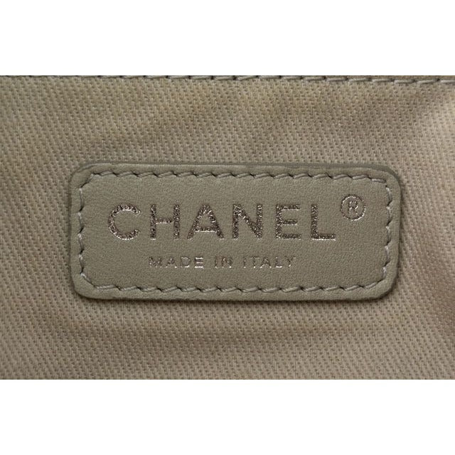 Chanel Tote Bag 2-Way Chain Quilted Stitching — view 6