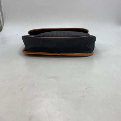 Saint Laurent Shoulder Bag YSL Travel Formal — view 5