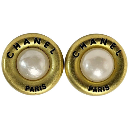 Chanel Plated Fake Pearl 94a Gold Vintage Earring with Box