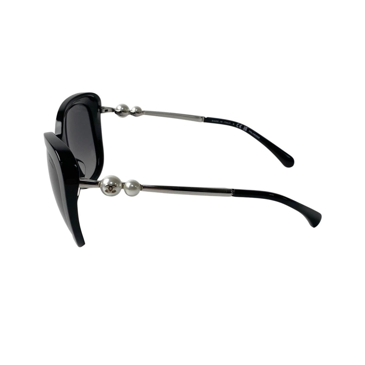 Chanel CC Logo Sunglasses Faux Pearl — view 3