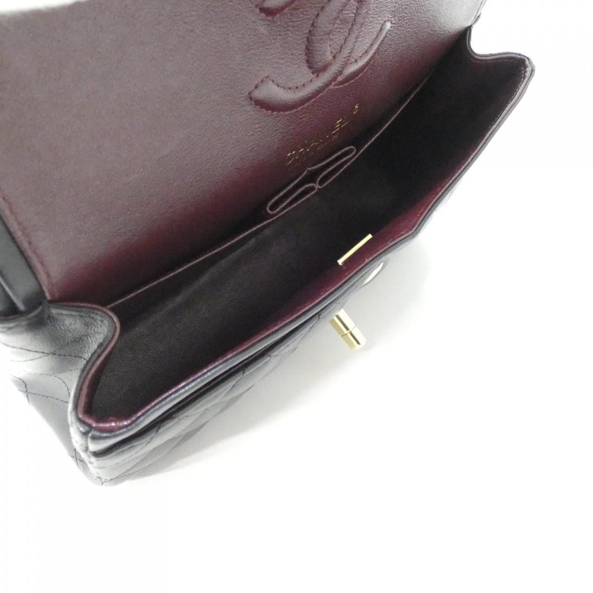Chanel Shoulder Bag Gold — view 9
