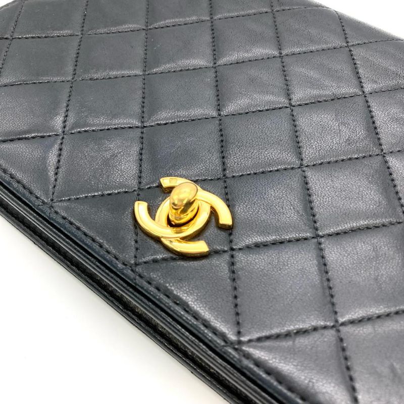 Chanel Matelasse Chain Shoulder Bag Lambskin Black Gold Hardware