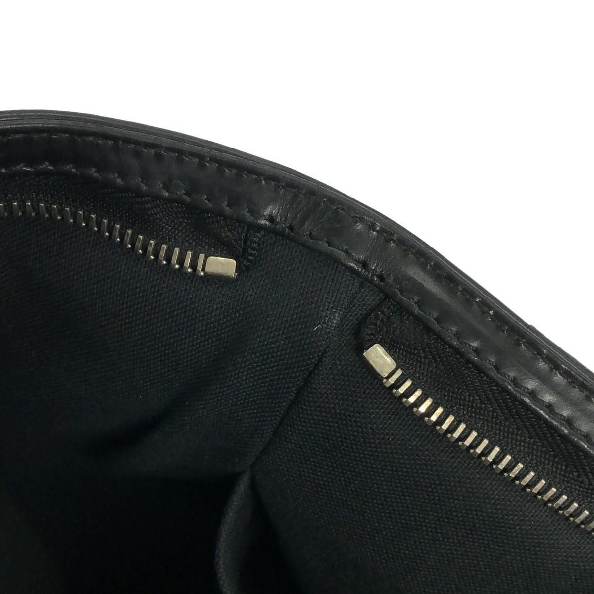 Louis Vuitton Damier Graphite Thomas Shoulder Bag — view 9