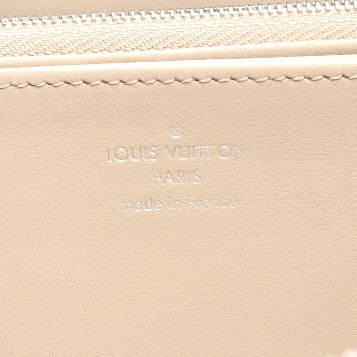 Louis Vuitton Round Wallet Zippy Galle Leather — view 4