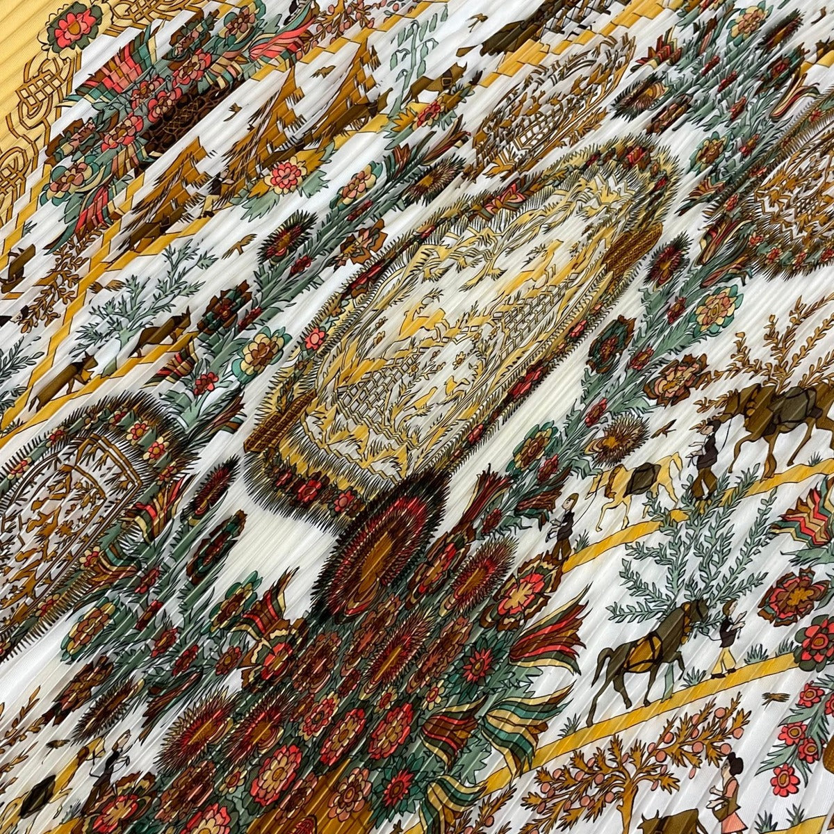 Hermes Scarf Pleated Silk Decoupages Paper Cutting Yellow — view 6