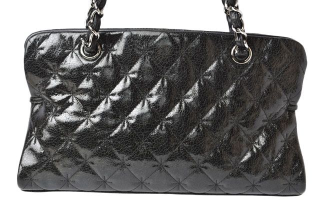 Chanel Tote Bag Chanel Chain Bag Vintage Patent Leather Quilted Stitching Black