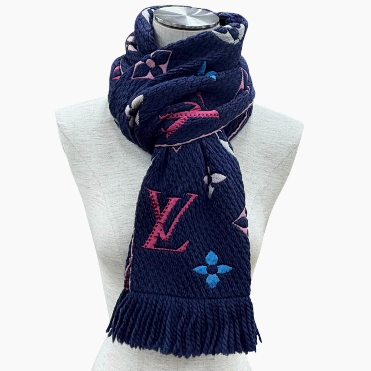 Louis Vuitton Echarpe Logo Mania Wool Silk Scarf with Fringe Navy Multi — view 2