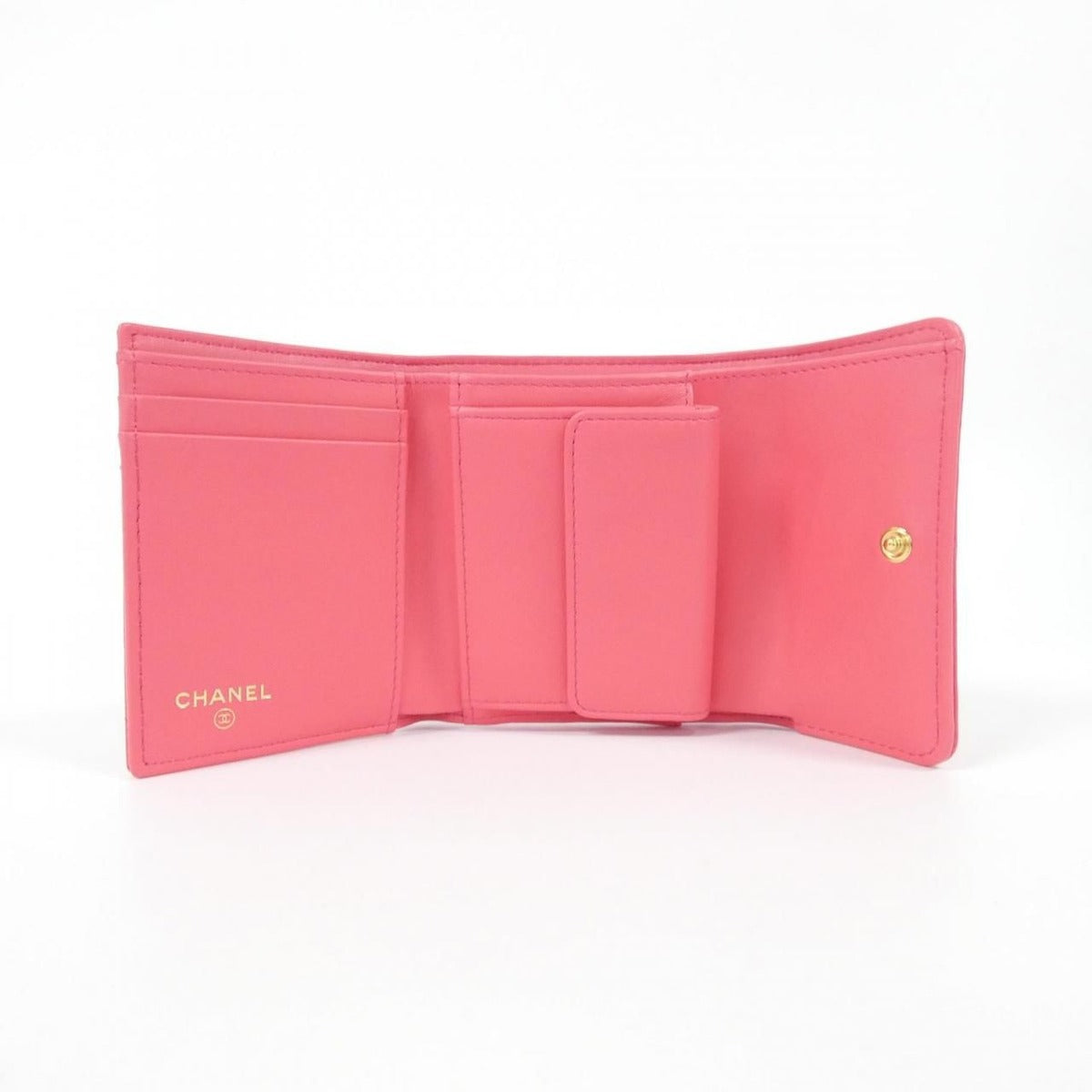 Chanel 19 Pink Mat — view 6