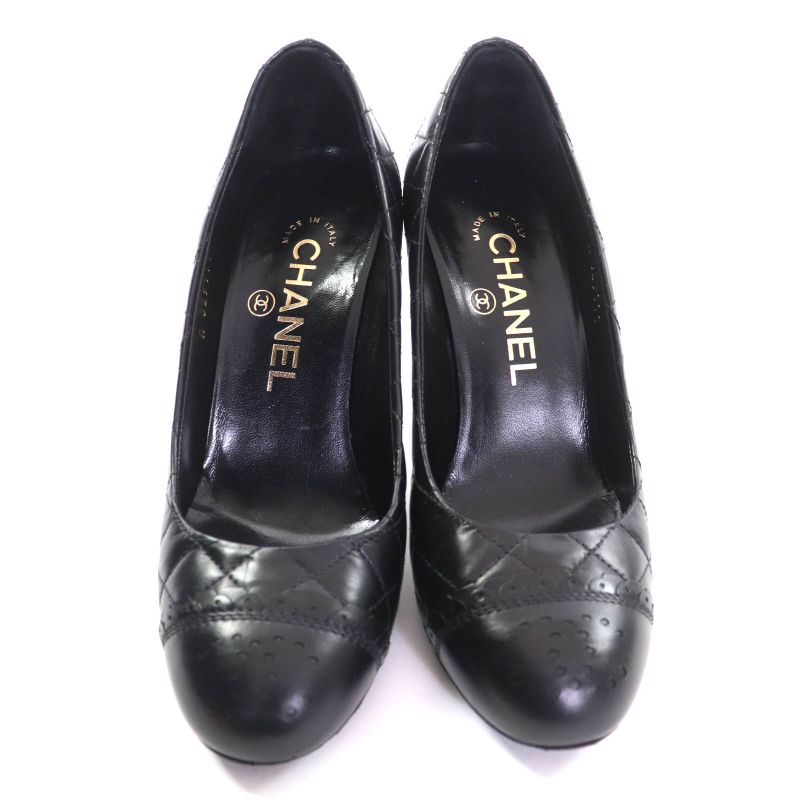 CHANEL G29111 Perforated Coco Mark Matelasse Almond Toe Leather Pumps Black