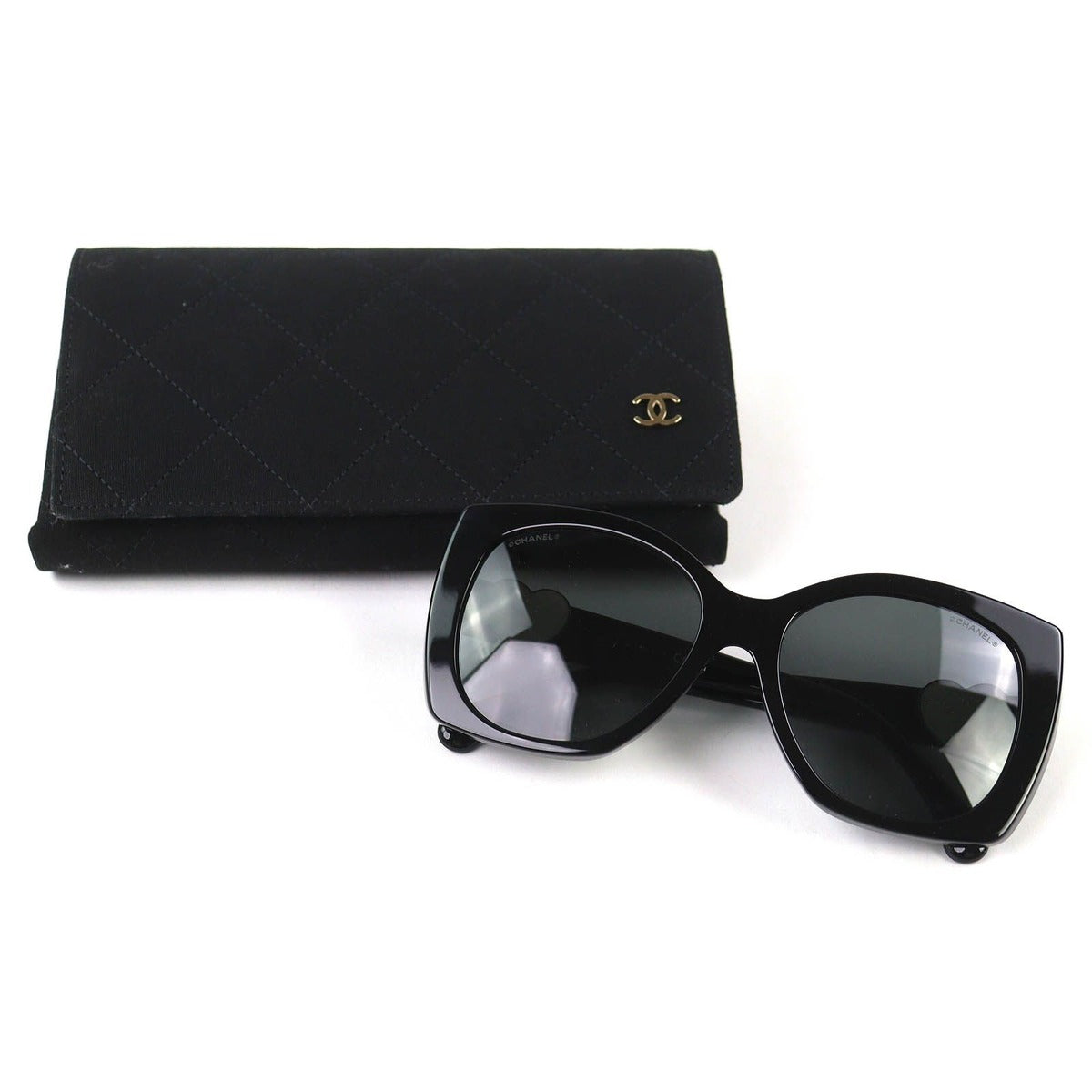 Chanel CC Logo Heart Square Shape Eyewear Sunglasses Black White — view 2