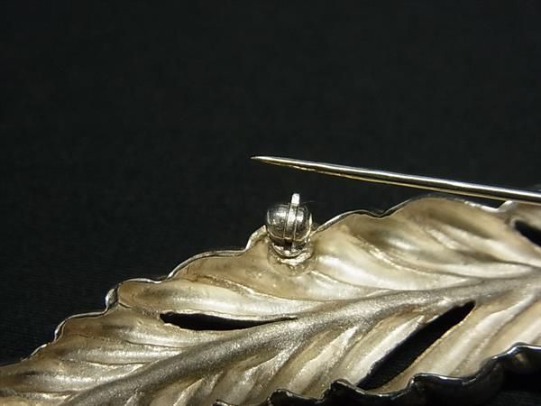 Tiffany & Co Tiffany & Co Sv925 Leaf Pin Brooch Pin Brooch Pin Badge