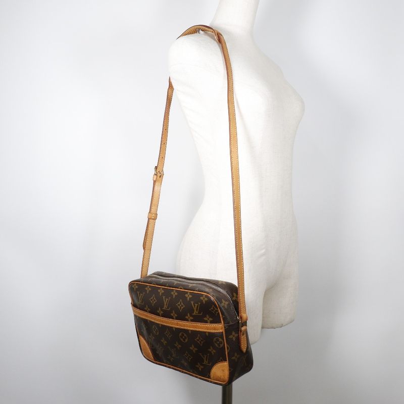 Louis Vuitton Trocadero 27 M51274 Monogram Canvas Unisex Shoulder Bag