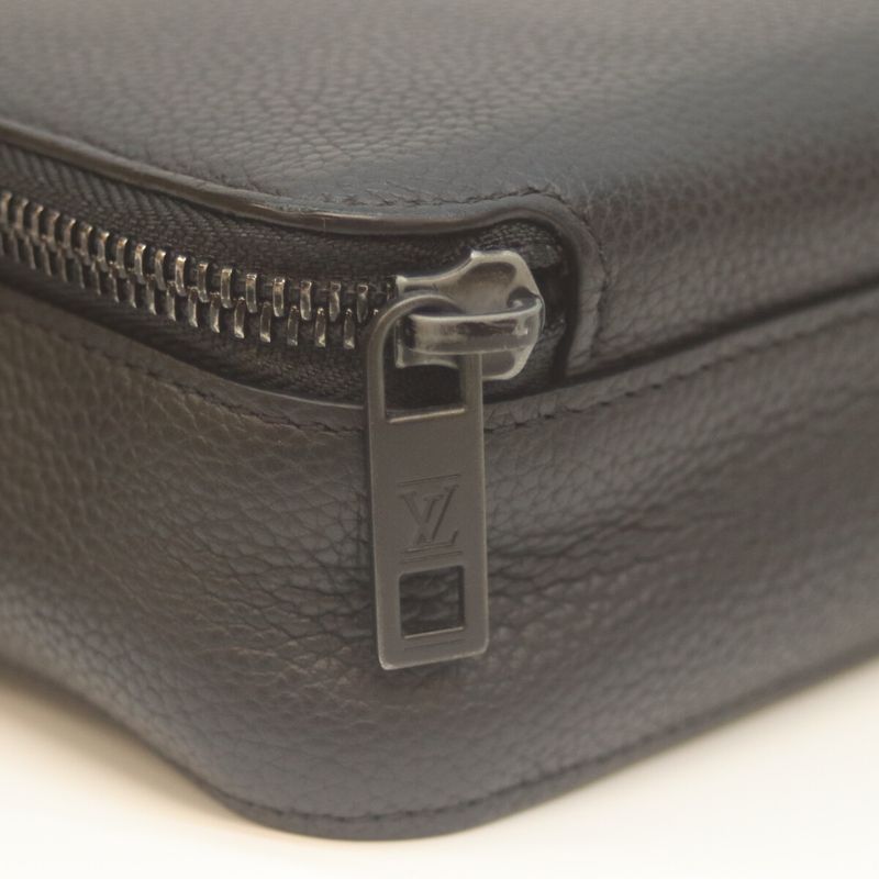 Louis Vuitton M59161 Grain Calf Alfa Wearable Wallet Shoulder Bag Noir Black