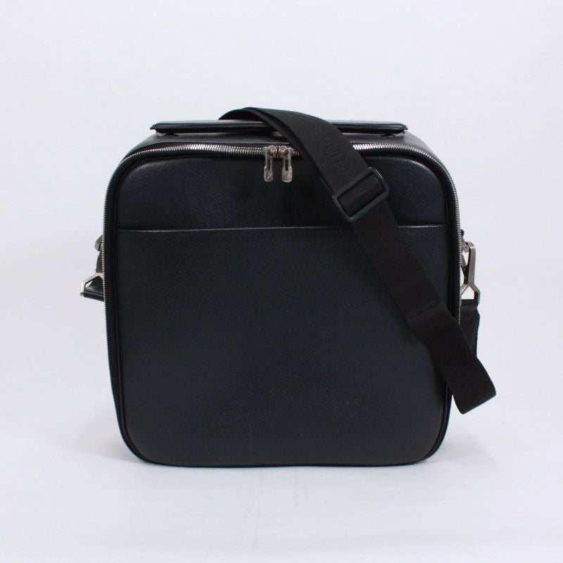 Louis Vuitton Taiga Ardoise Leather Black Shoulder Bag Silver