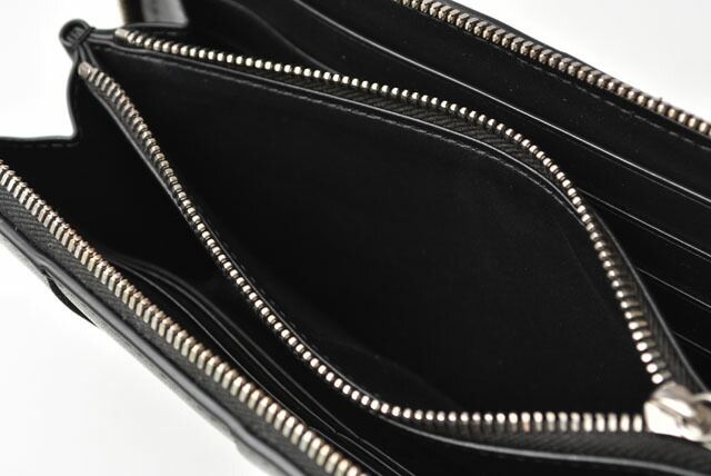 Bottega Veneta Wallet Unused Bottega Veneta Long Wallet Intrecciato Zip-up