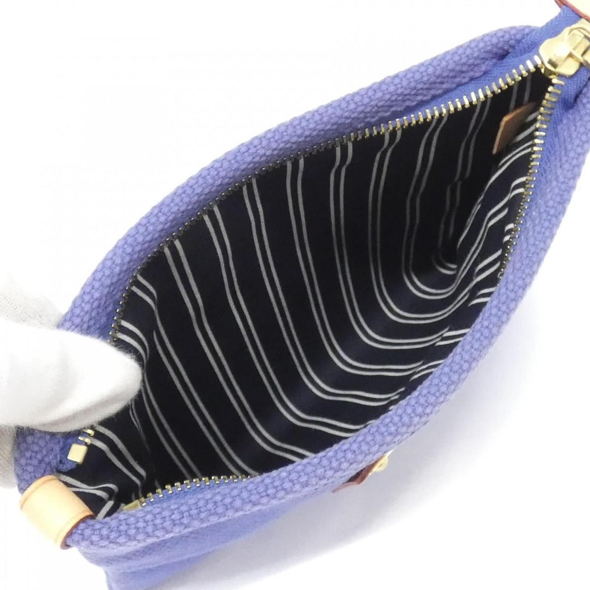 Louis Vuitton Antigua Pochette Pratt Bag — view 6