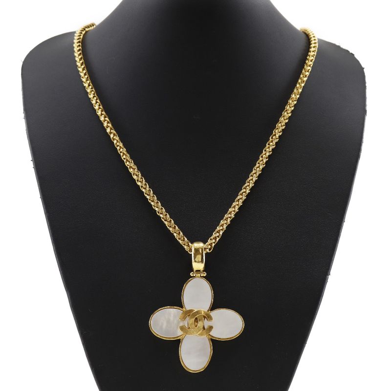 Chanel Coco Mark Flower Vintage Gold Plated And Shell 95A Ladies 108g Necklace