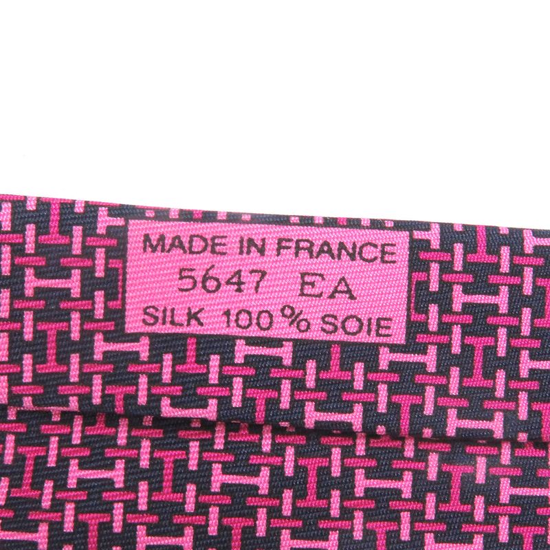Hermes 5647 EA 100% Silk H Logo Motif Allover Pattern Regular Tie Navy Pink