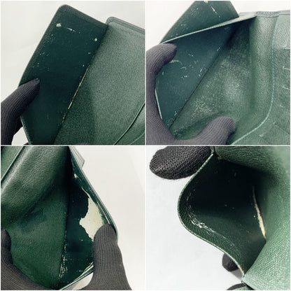 Louis Vuitton Taiga Porte Valeur Cult Credit Bifold Wallet M30394 Green