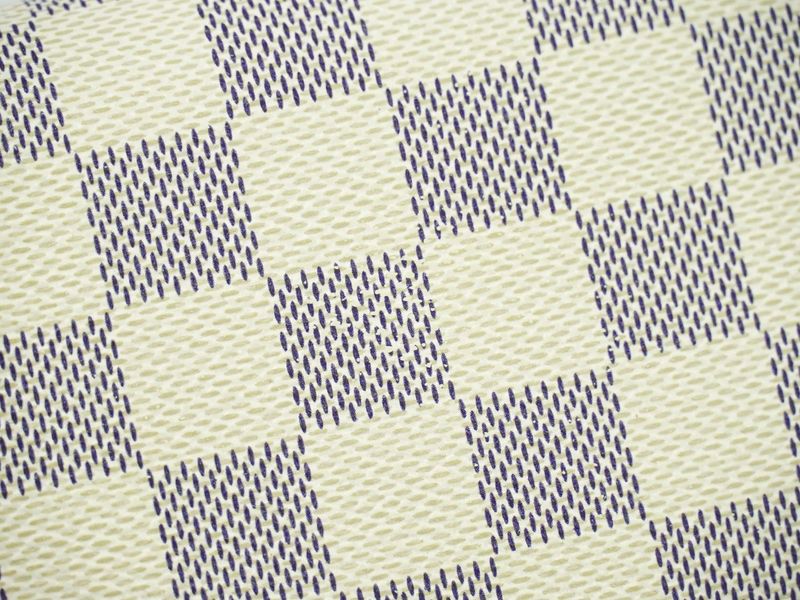 Authentic Louis Vuitton LV Portefeuille Trésor Damier Azure Fold Wallet White