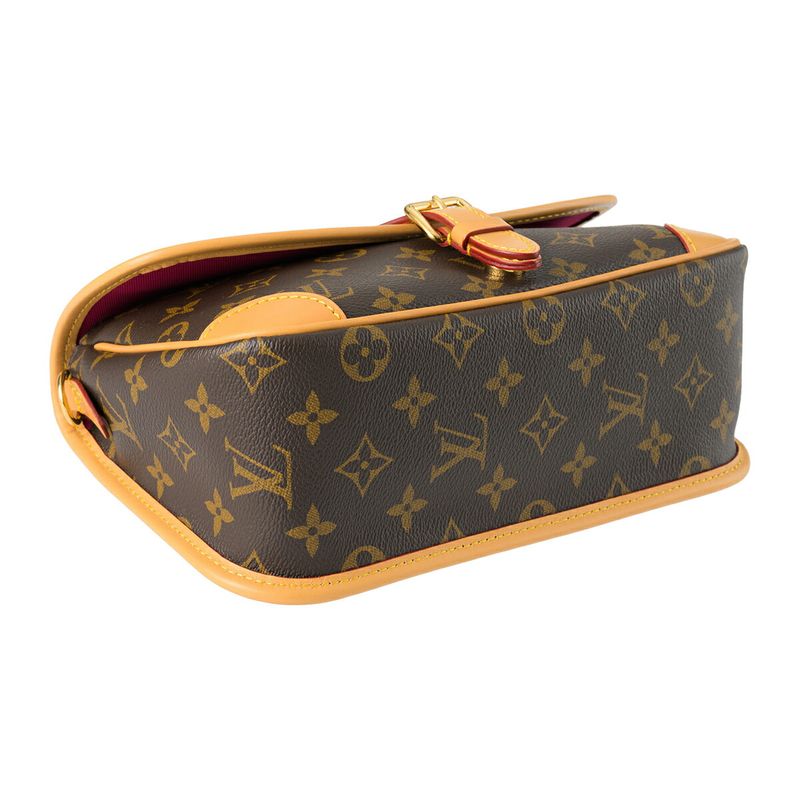 Louis Vuitton Handbag Deanne Brown/fuchsia