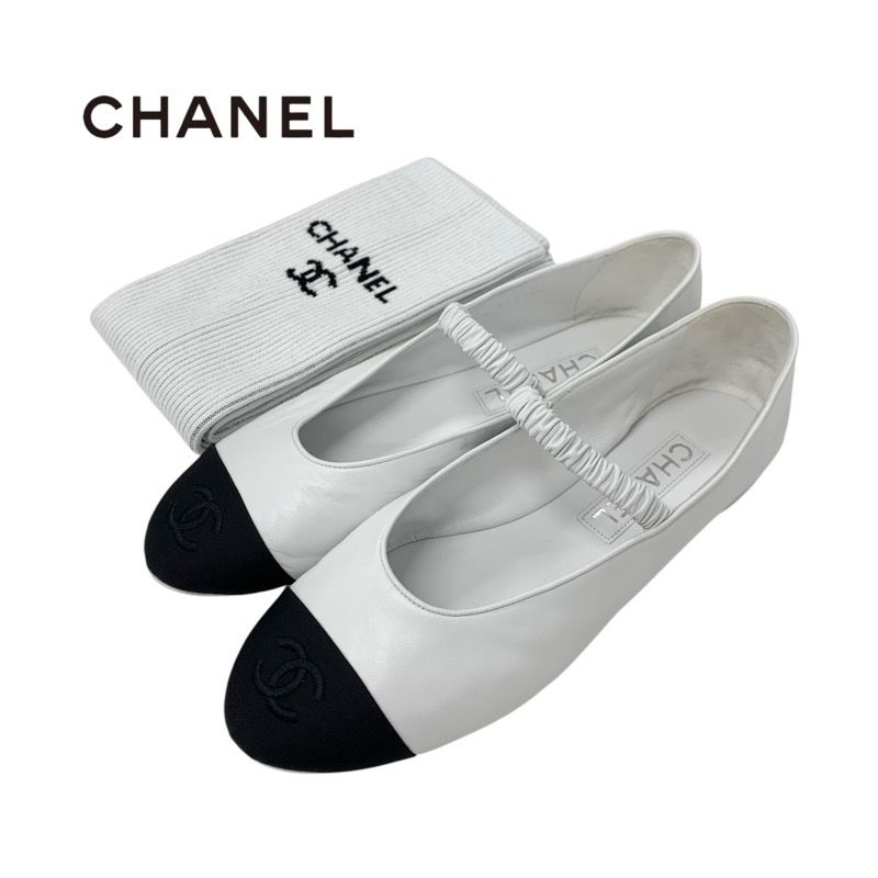 Chanel Flat Shoes Leather Fabric White Black White Mary Jane Here Mark Ballet