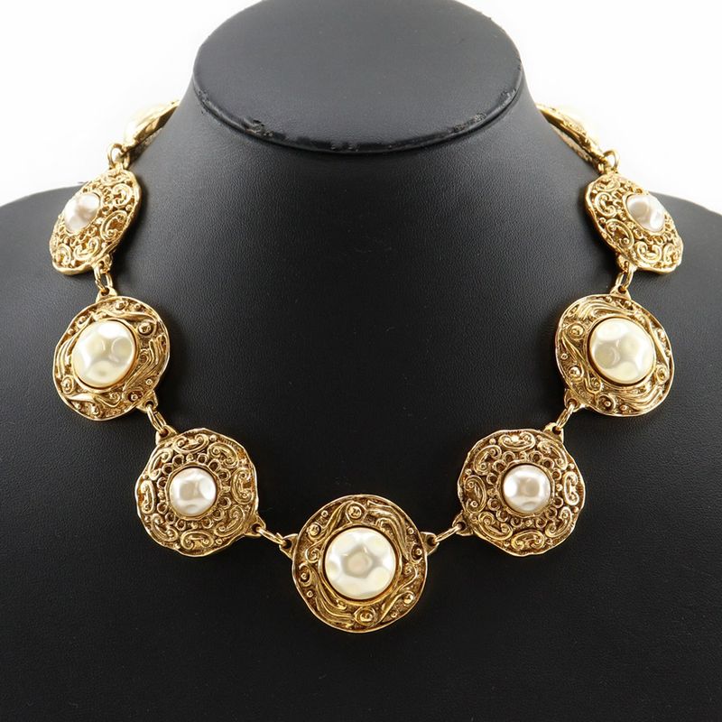 Chanel Vintage Gold Plated And Faux Pearl Ladies 138.3g Necklace