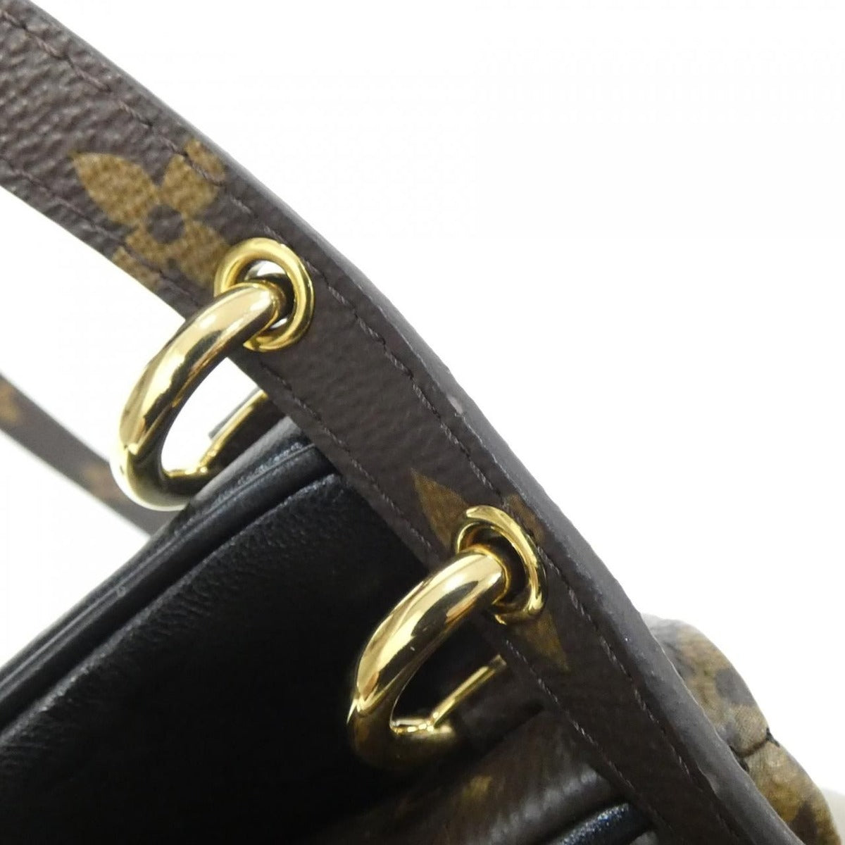 Louis Vuitton Monogram Pochette Lv3 Shoulder Bag — view 5
