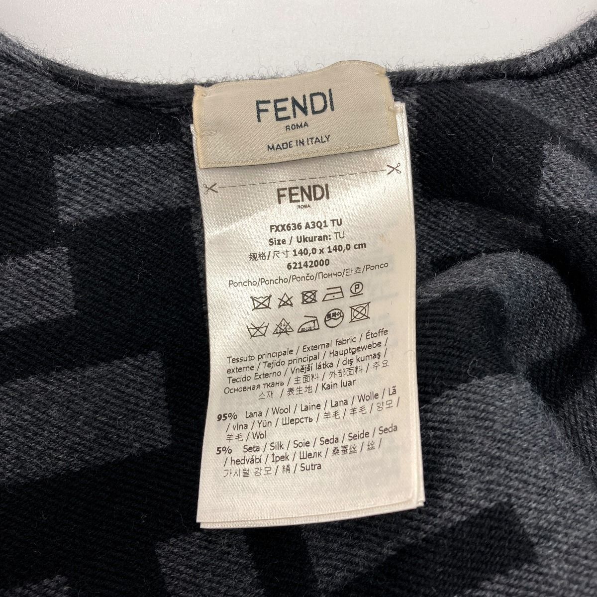 Fendi Zucca Pattern Poncho Tu Size Fxx636 A3q1 Black X Gray Stole Wool/silk
