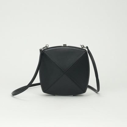 Hermes Clou Medley Shoulder Bag Siamkyra Noir Black