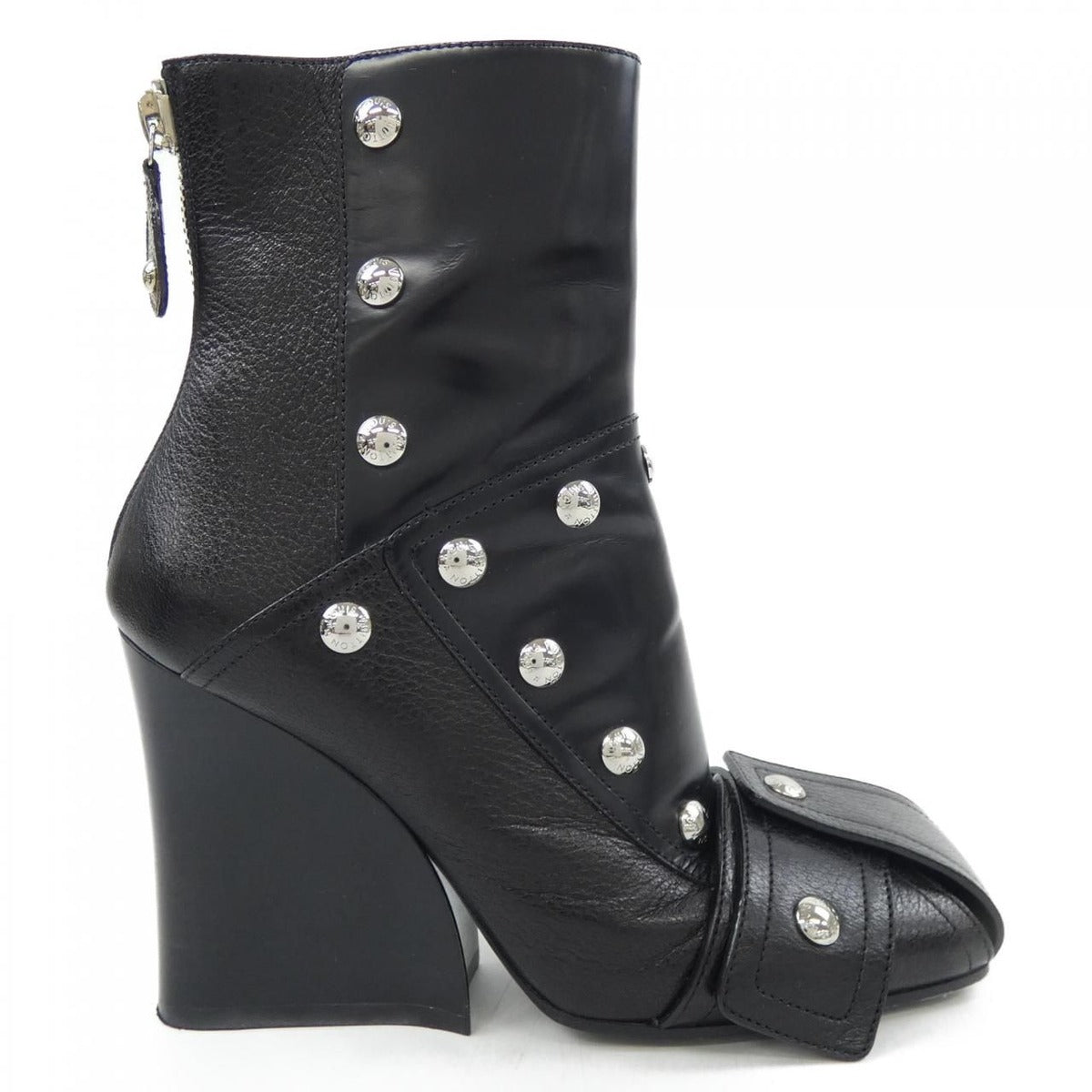 Louis Vuitton Patty Line Boots