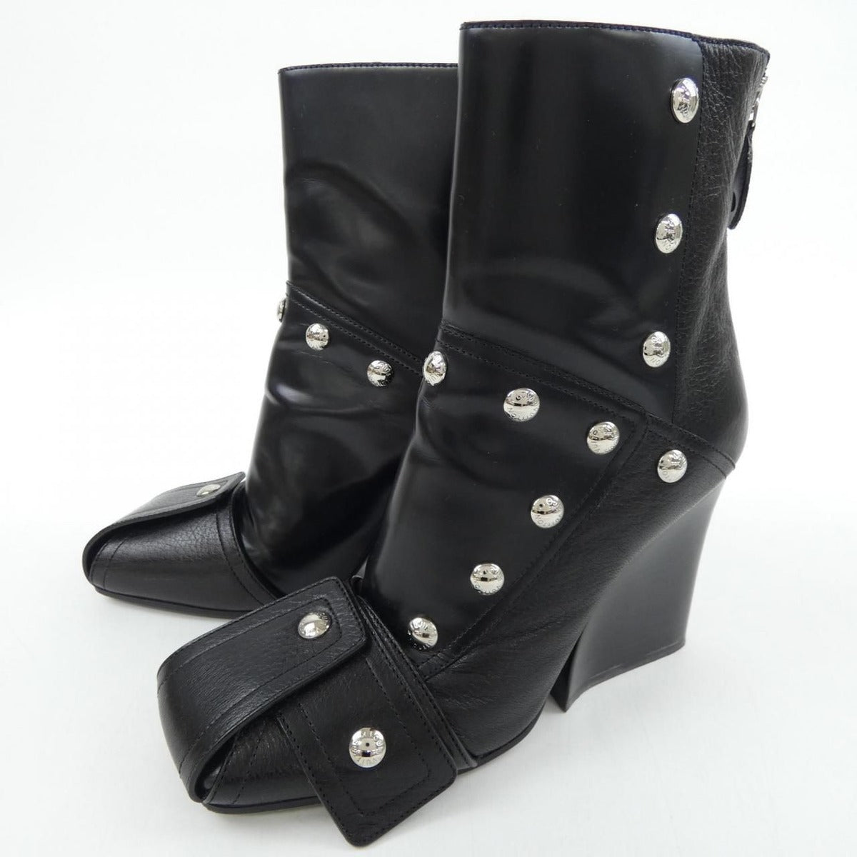 Louis Vuitton Patty Line Boots — view 3