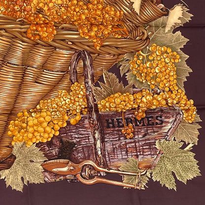 Hermes Carre 90 Scarf Vendanges Grape Harvest Pattern Brown 100% Silk