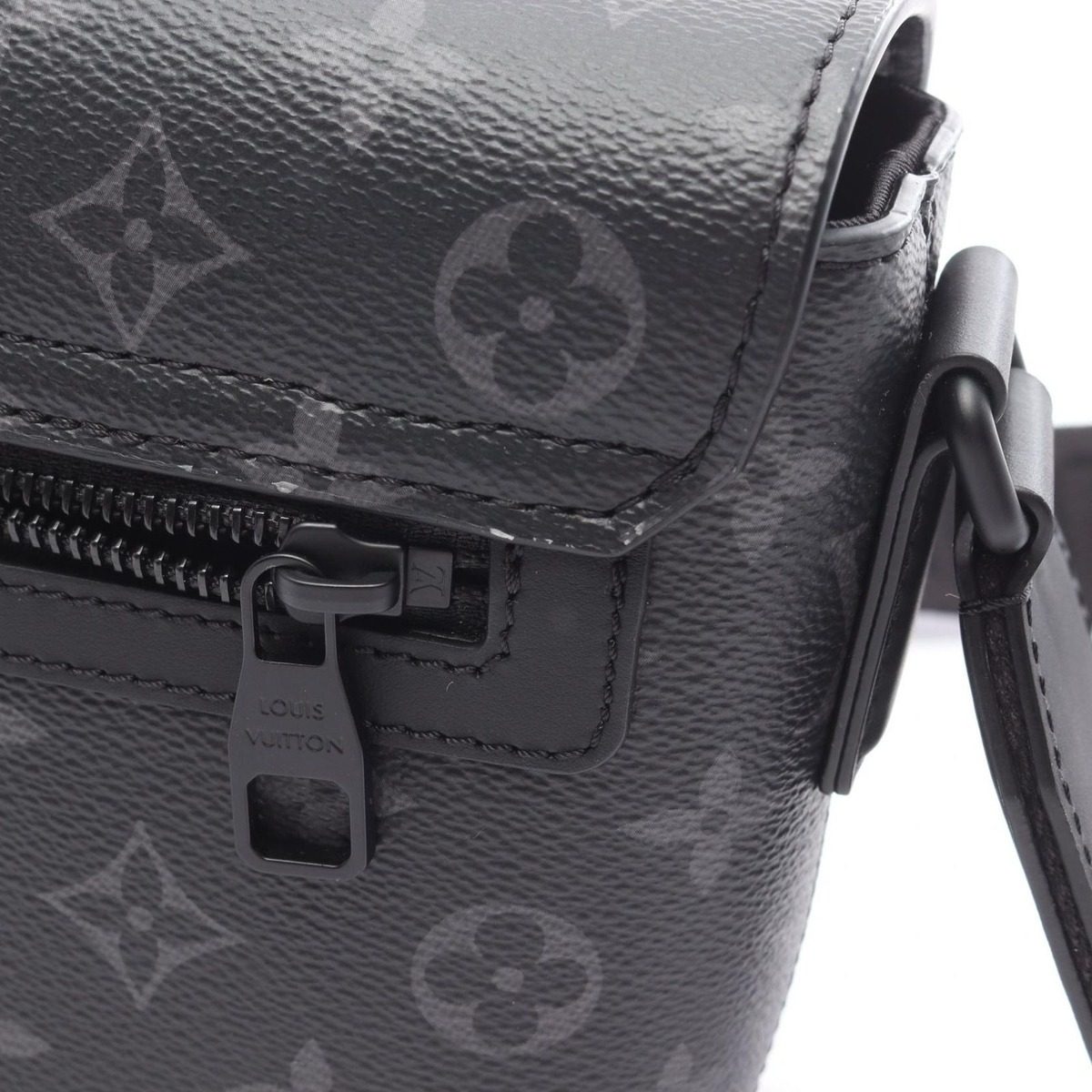 Louis Vuitton Shoulder Bag S Cape Messenger Canvas Leather — view 5