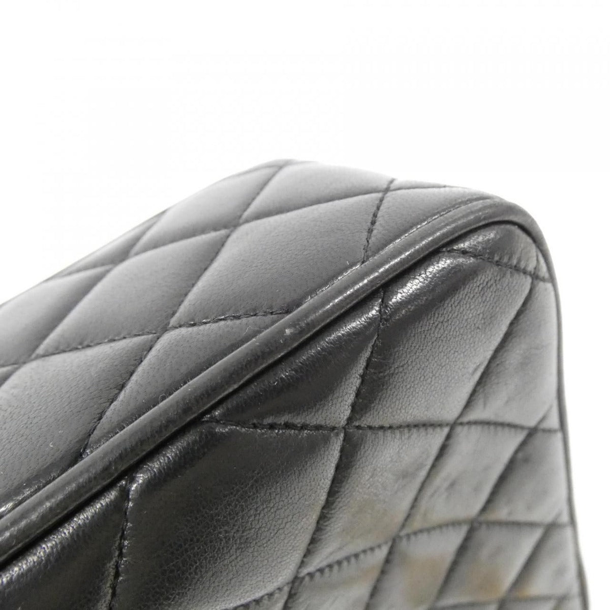 Chanel Vintage Shoulder Bag — view 3