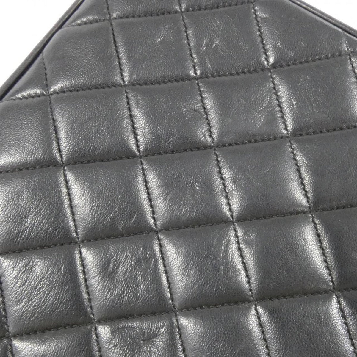 Chanel Vintage Shoulder Bag — view 5