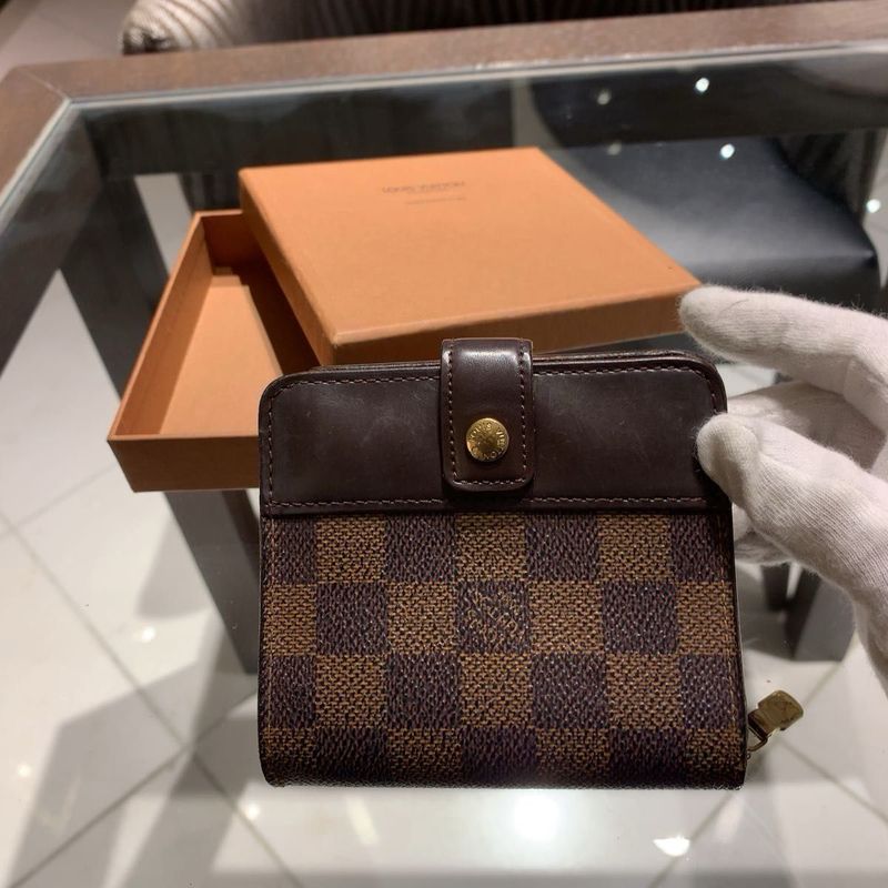 Authentic Louis Vuitton Damier Compact Folding Wallet