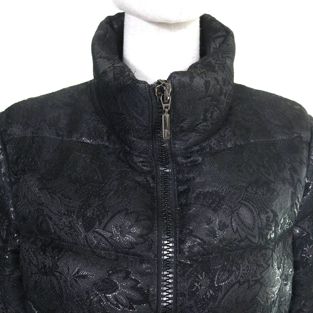 Moncler Sariette Flower Jacquard Stand Collar Double Zip Down Jacket Black 4 — view 4