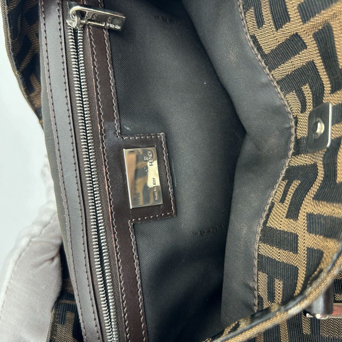 Fendi Zucca Tote Brown — view 15