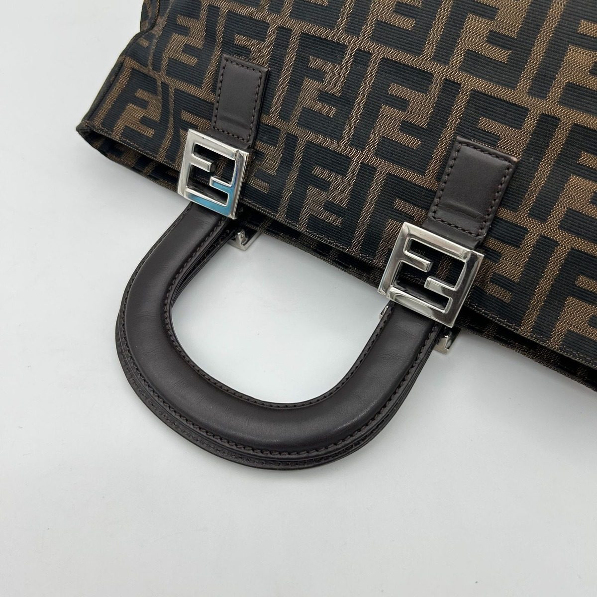 Fendi Zucca Tote Brown — view 6