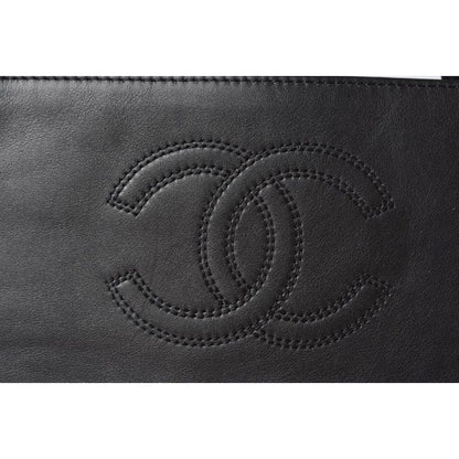 Chanel Tote A4 Lamb Leather Black — view 3