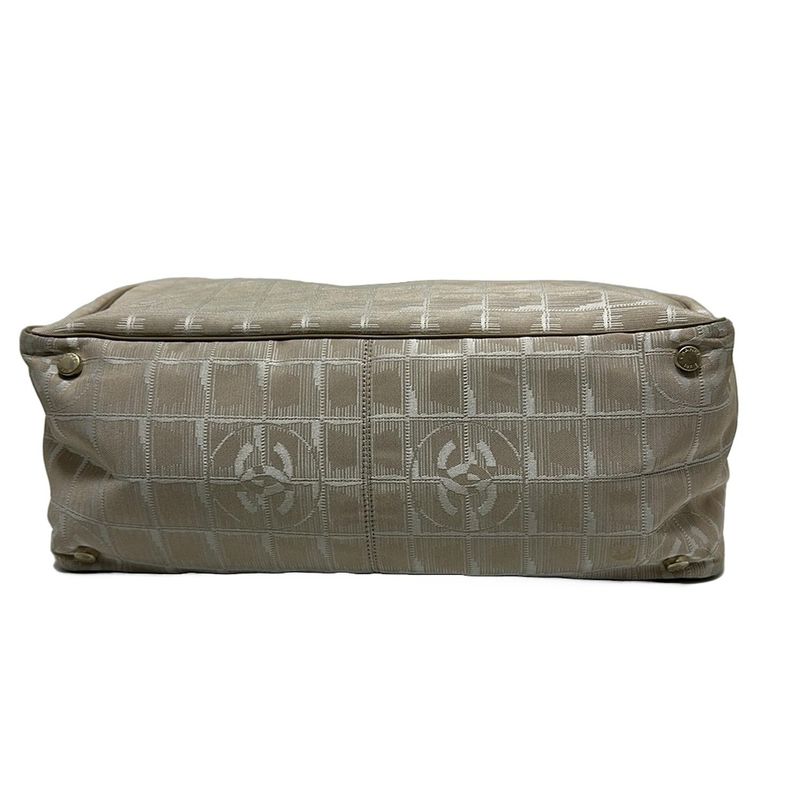 Chanel New Travel Line Tote MM A15991 Beige Leather