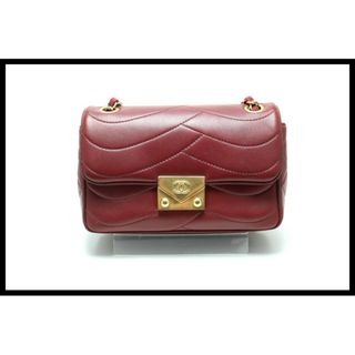 Chanel Wave Stitch Push Lock GD Metal Fittings