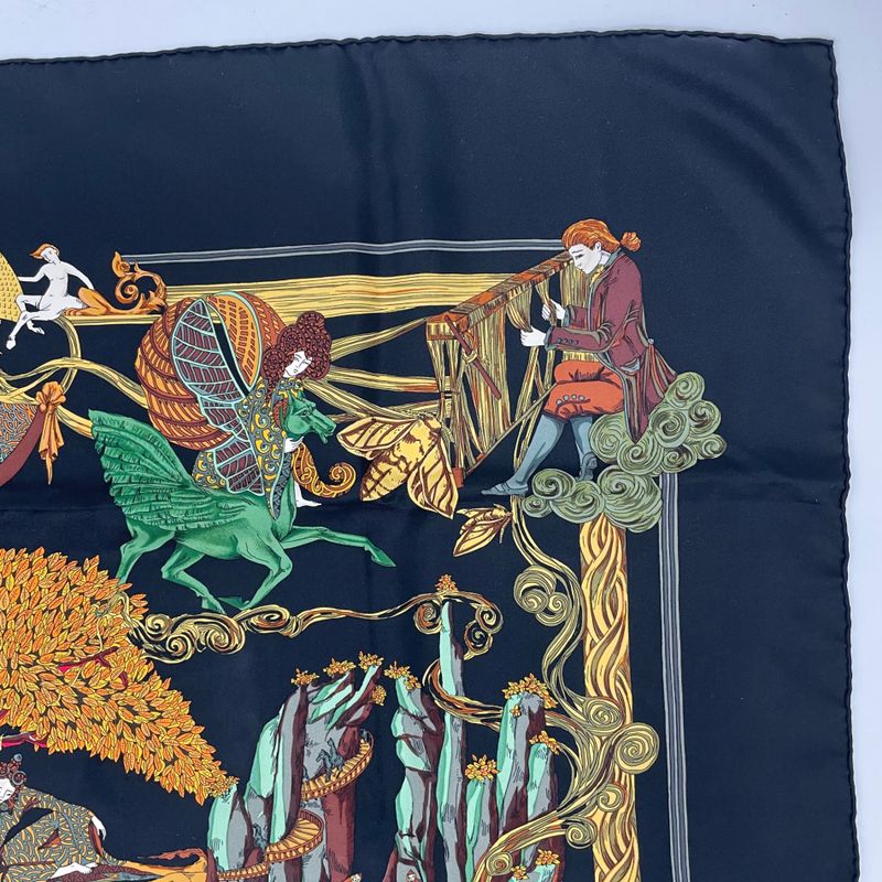 Hermes Carre 90 Au FIL De La SOIE Silk Scarf With Box