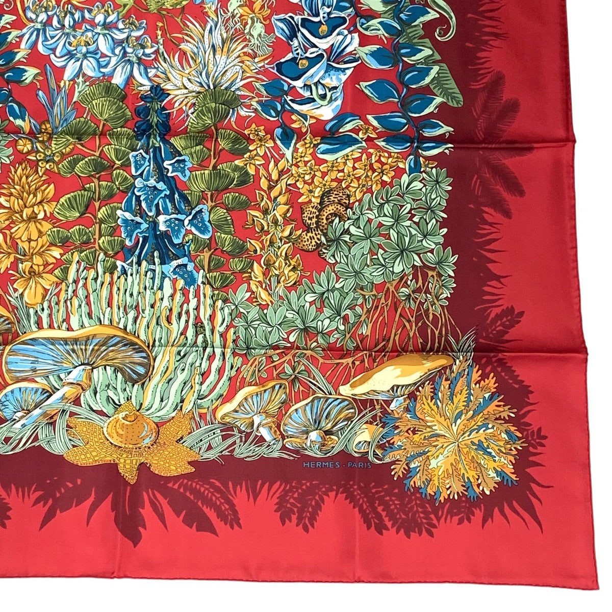 Hermes Scarf Silk L'ile Deserte Human Island Carre 90 Red — view 6